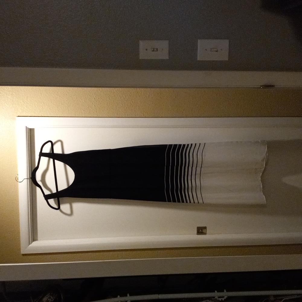 Vince Camuto maxi dress (L)